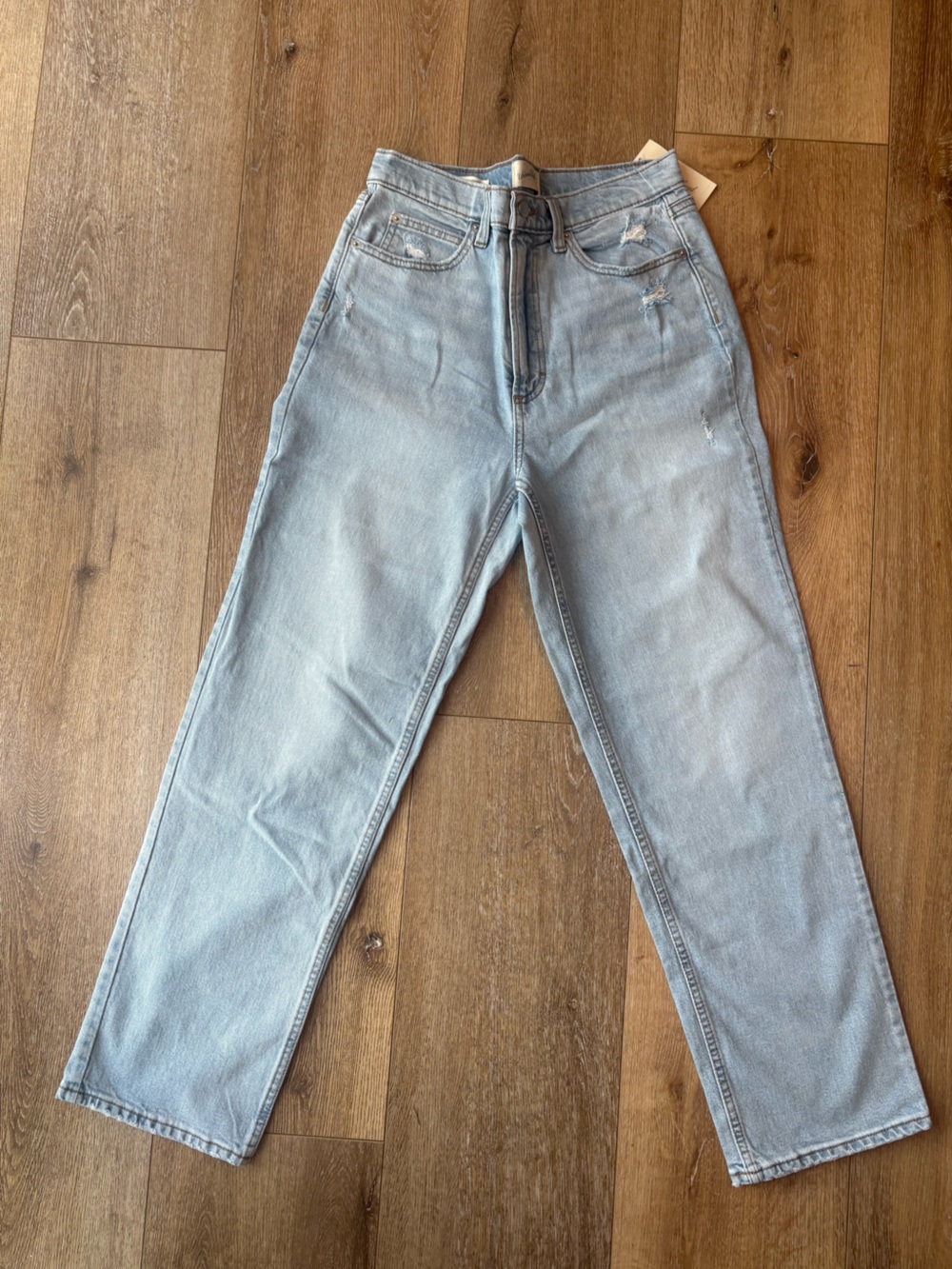 Women's Highest-Rise Vintage Straight Jeans - Universal Thread™ Light Wash 8